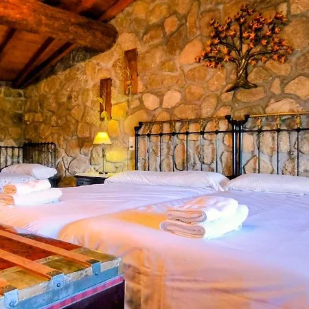 Ferienhaus Gemerendura Con Patio Y Son Soles Con Piscina Blacha