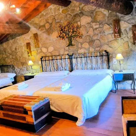 Gemerendura Con Patio Y Son Soles Con Piscina Ferienhaus Blacha